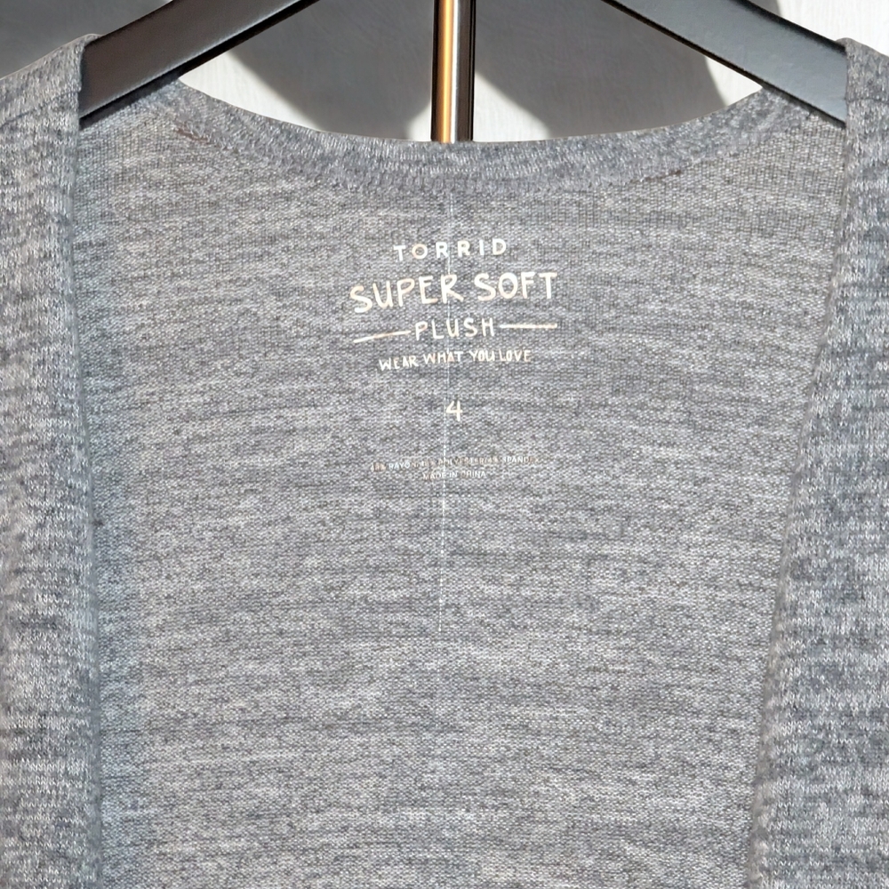 Torrid Super Soft Plush Open Front Cardigan Size 4X - Picture 3 of 3